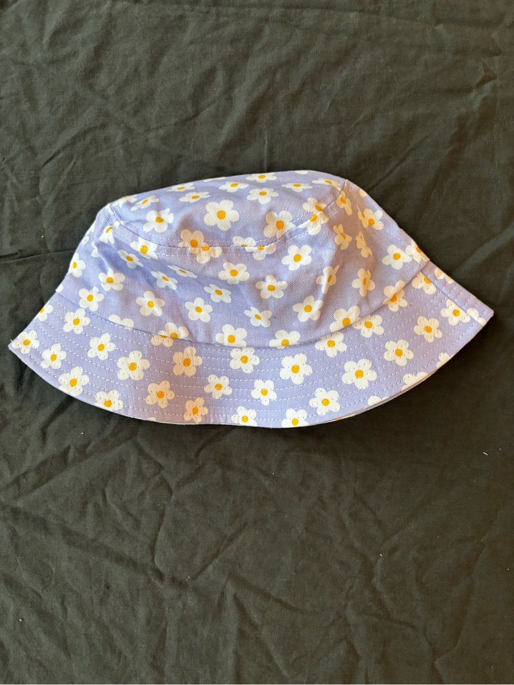 Women’s Lavender Daisy Bucket Hat